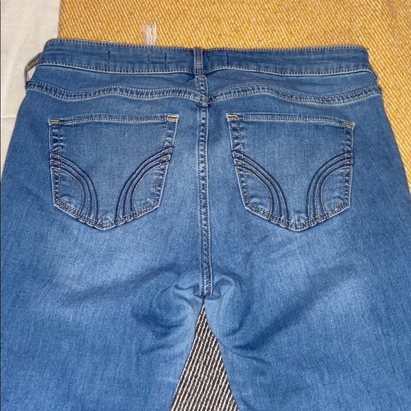 Light wash jeans - Picture 3 of 5